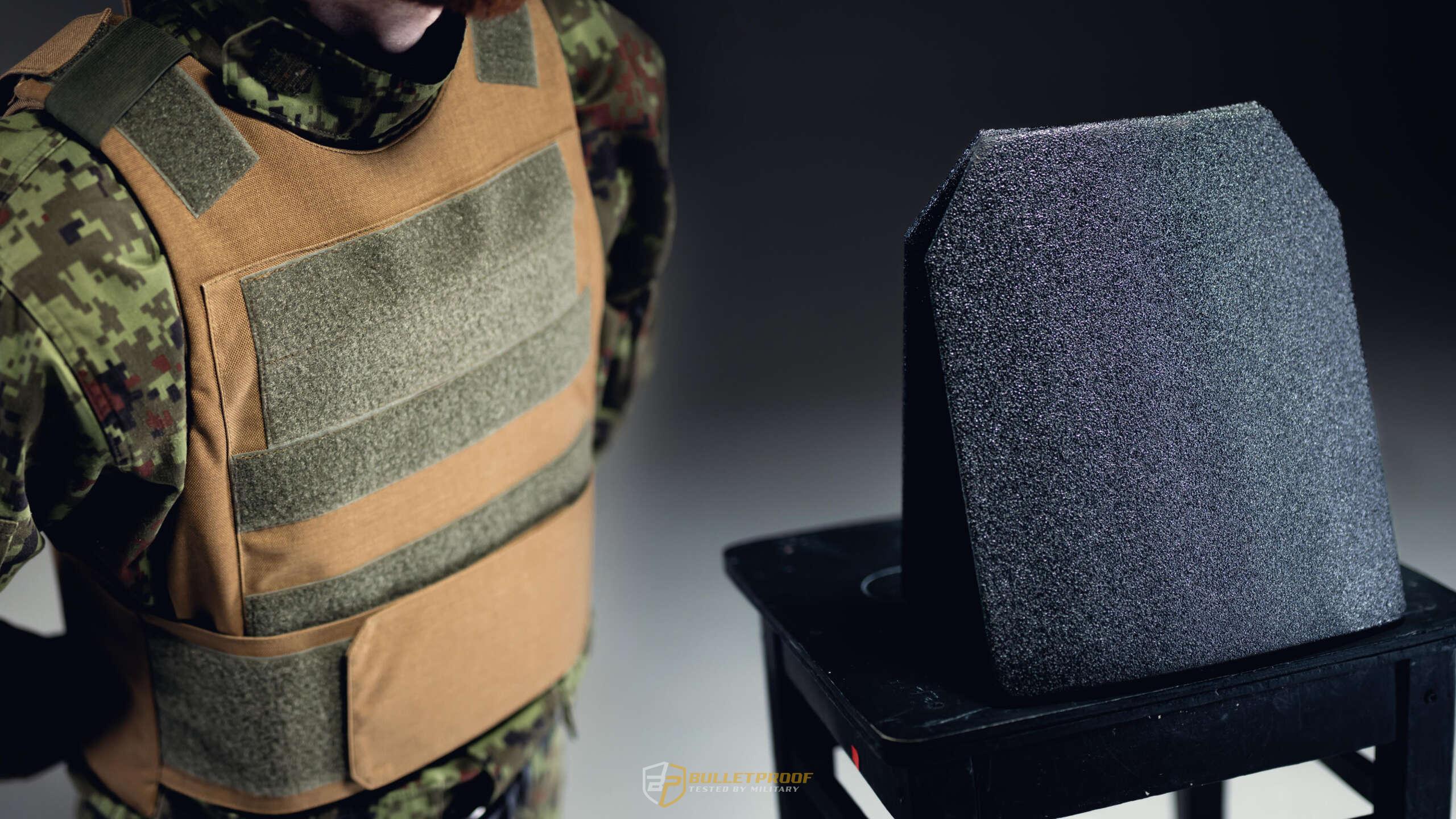 Ballistic platecarrier and plate Ballistic plate carrier / bulletproof vest and bulletproof plate. Military products